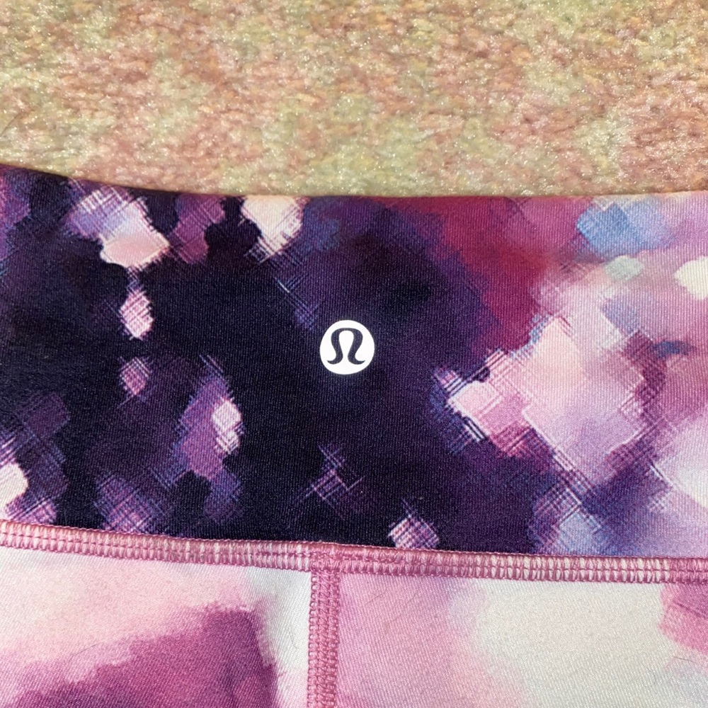 Lululemon Wunder Under Crop 21” - Picture 2 of 3